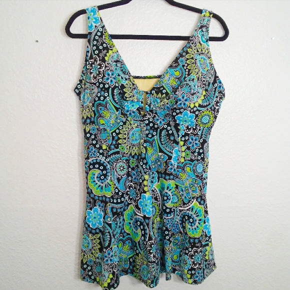 It Figures Other - IT Figures Floral Paisley Swimsuit Size 22W